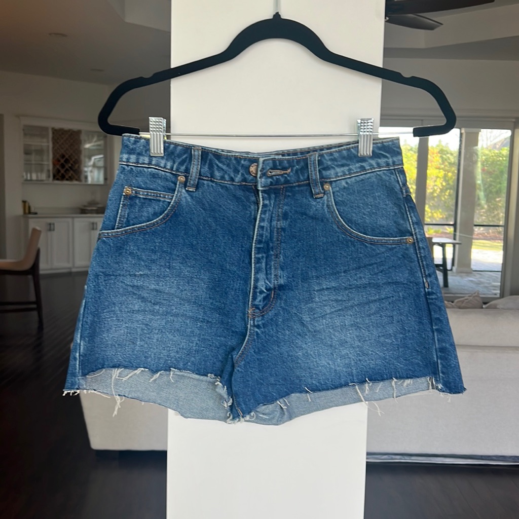 Dollars Dusters Short